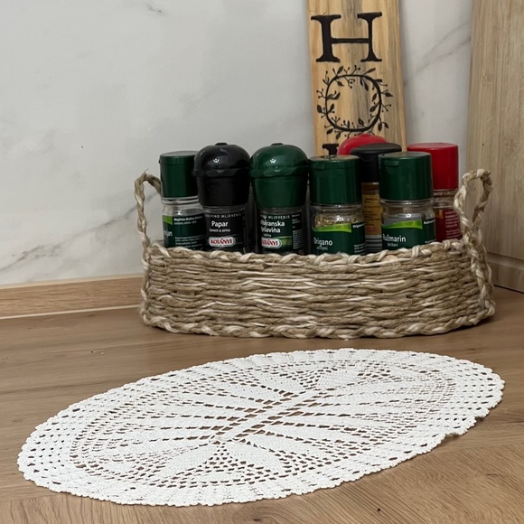 Oval White Knit Tablecloth, Table Linens, Tablecloth Crochet, Embroidered Runner - Picture 5 of 10